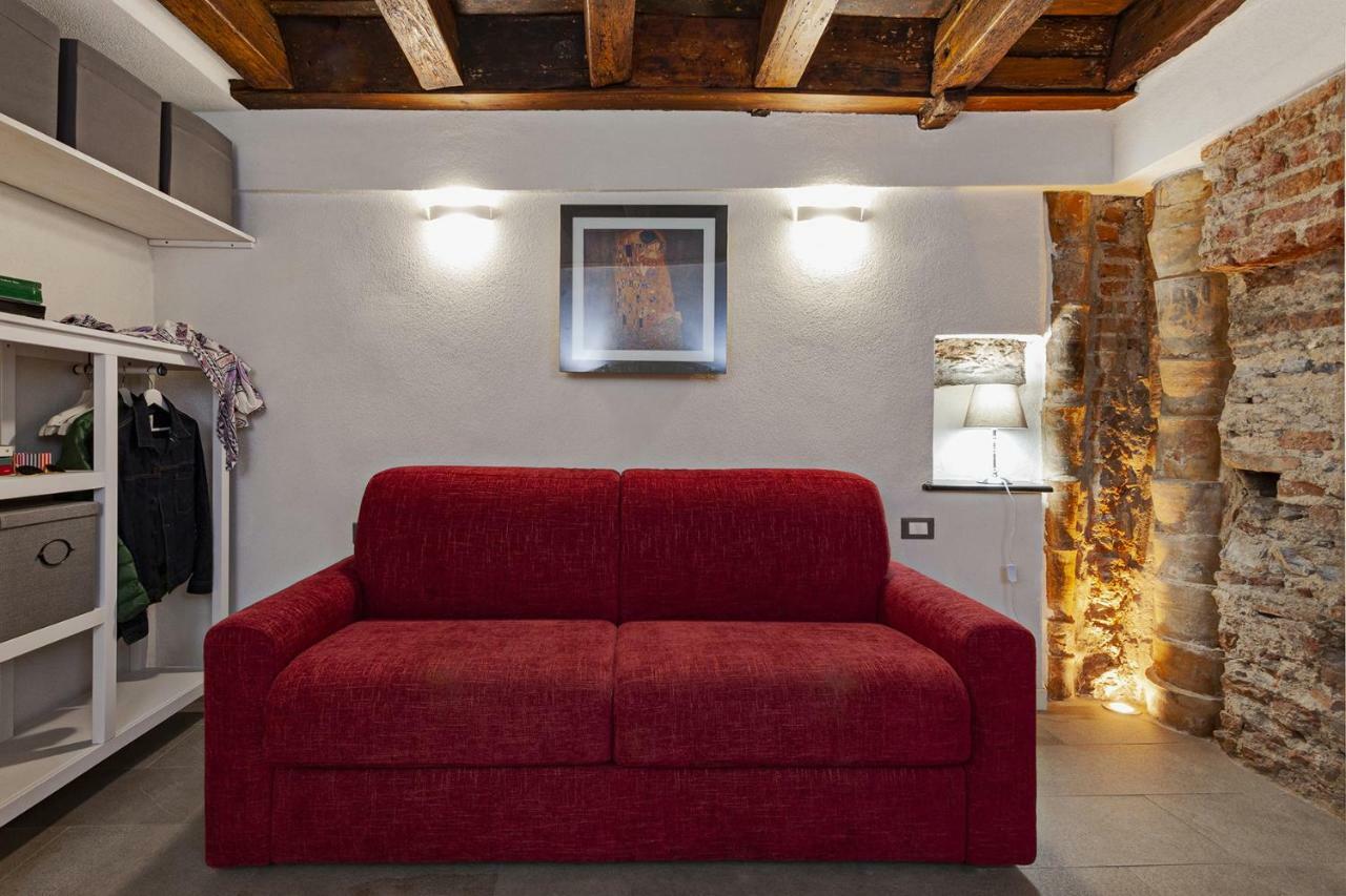 Wood And Stone Apartment In The Historical Center Cenova Dış mekan fotoğraf